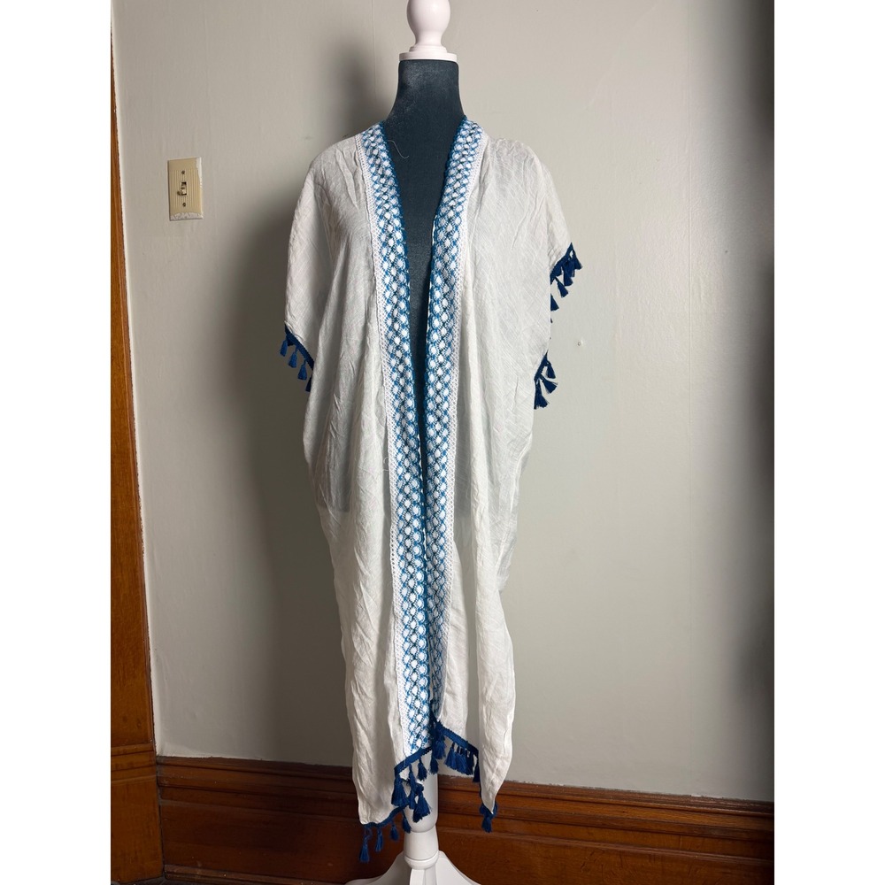 Do Everything In‎ Love Kimono Wrap Embroidered Anthropologie boho coastal Beachy